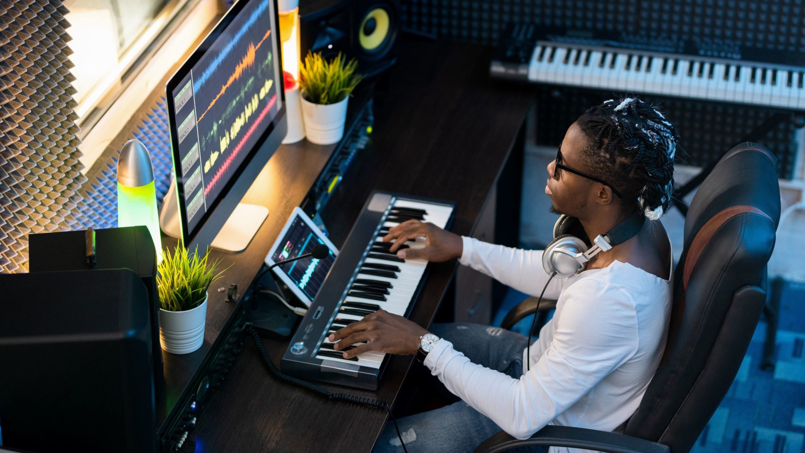 Top 4 Free Online Music Creation Tools